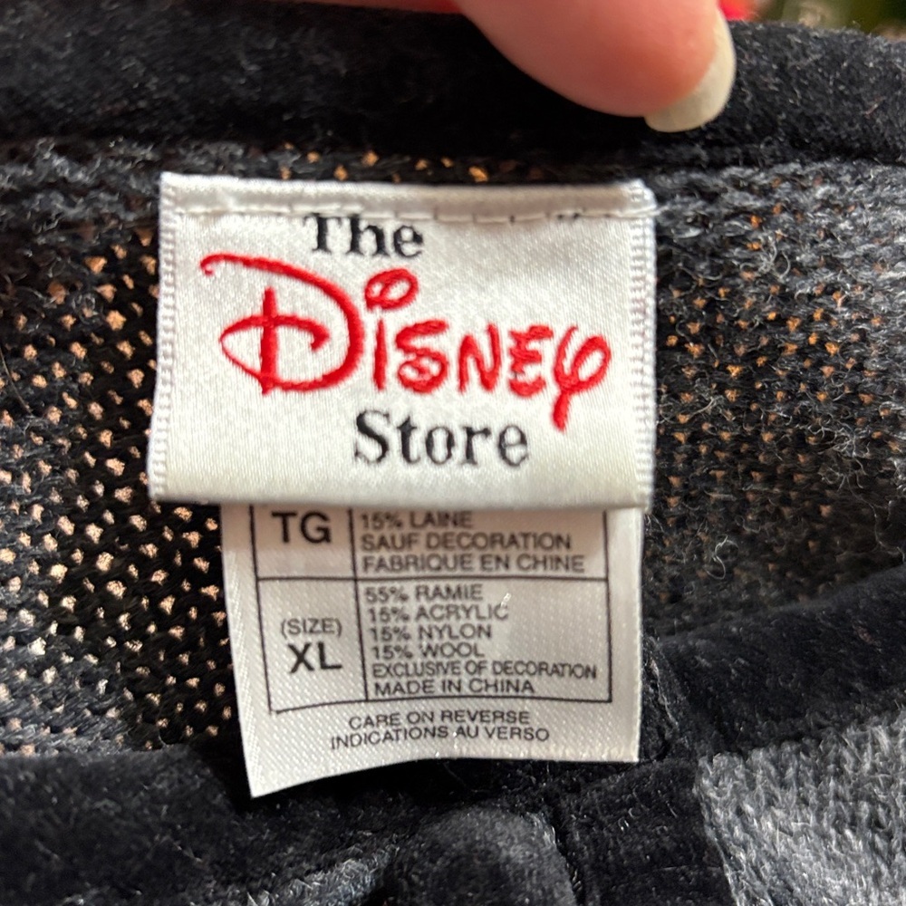 VINTAGE DISNEY GRAY CARDIGAN W/MICKEY MOUSE EMBROIDERED ON THE FRONT - Picture 9 of 10